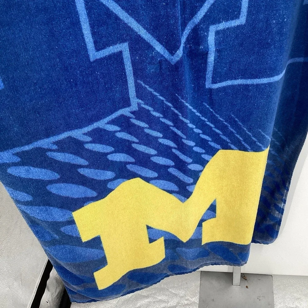 Vintage Northwest University Of Michigan Wolverines‎ Beach Towel